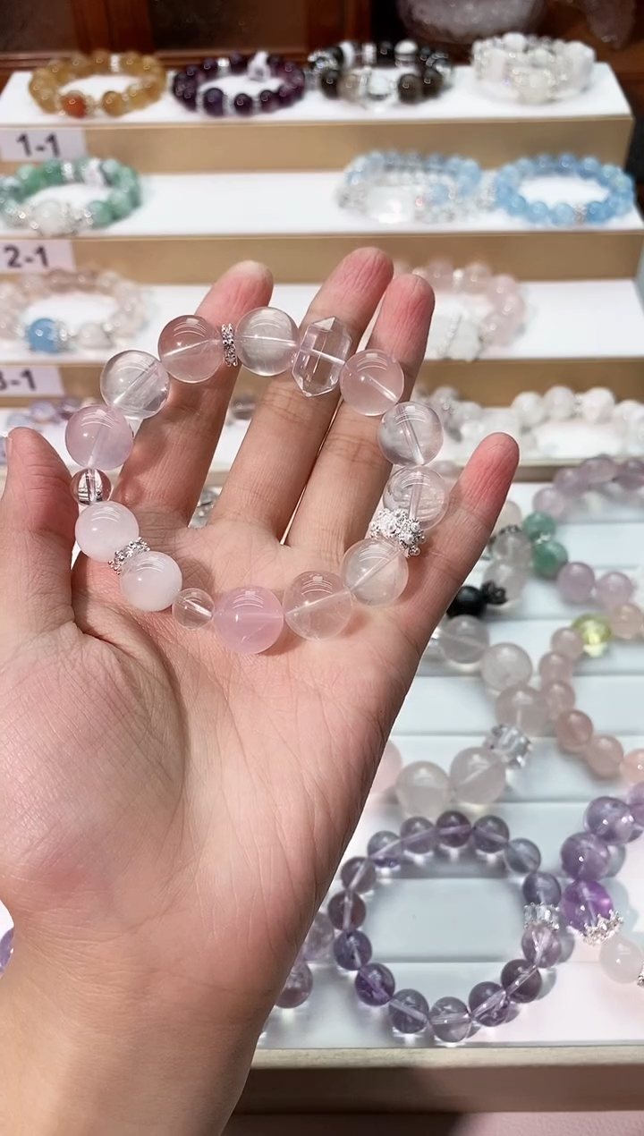 【闪购商品】水晶手串未镶嵌粉水搭雪花幽灵款