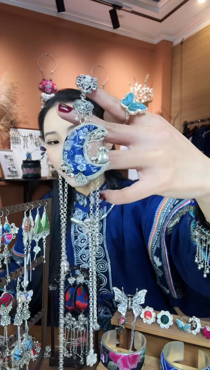 【闪购商品】刺绣纯手工民族风压襟