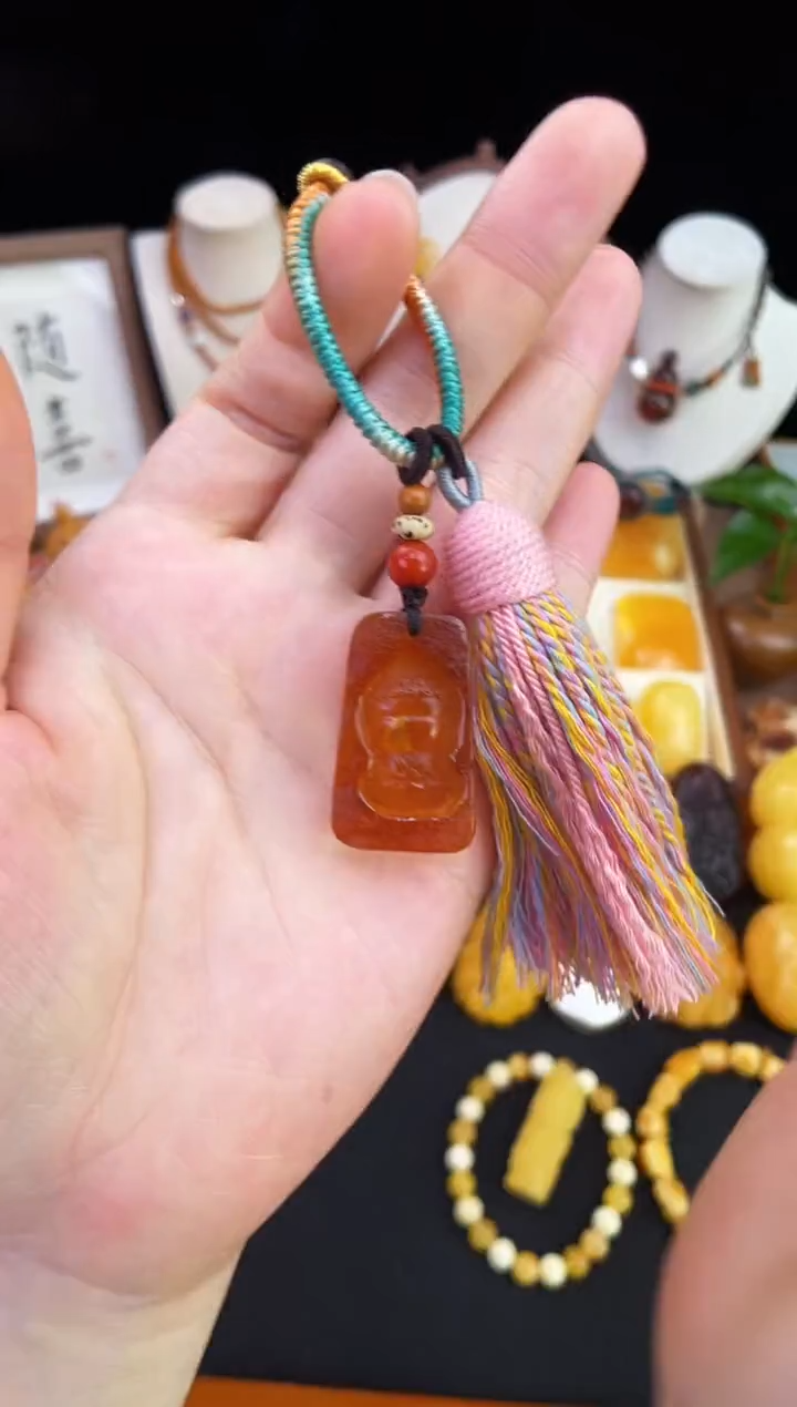 琥珀未镶嵌珠宝奇石柒月