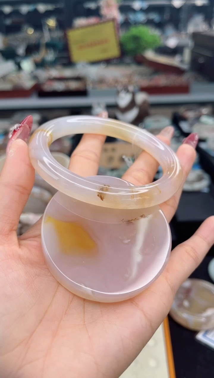 【闪购商品】石英质玉手镯未镶嵌63圈口（赠品镯心）3508137