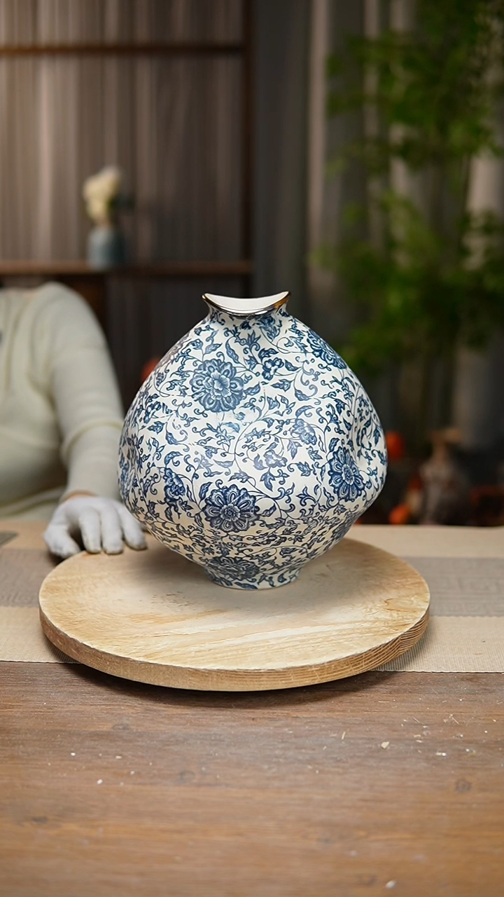 【闪购商品】陶瓷 花器青花瓷缠枝莲大肚