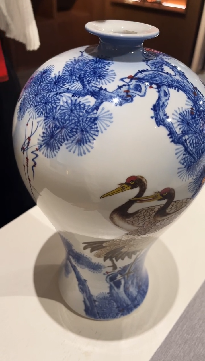 摆件景德镇陶瓷黄小玲大师作品