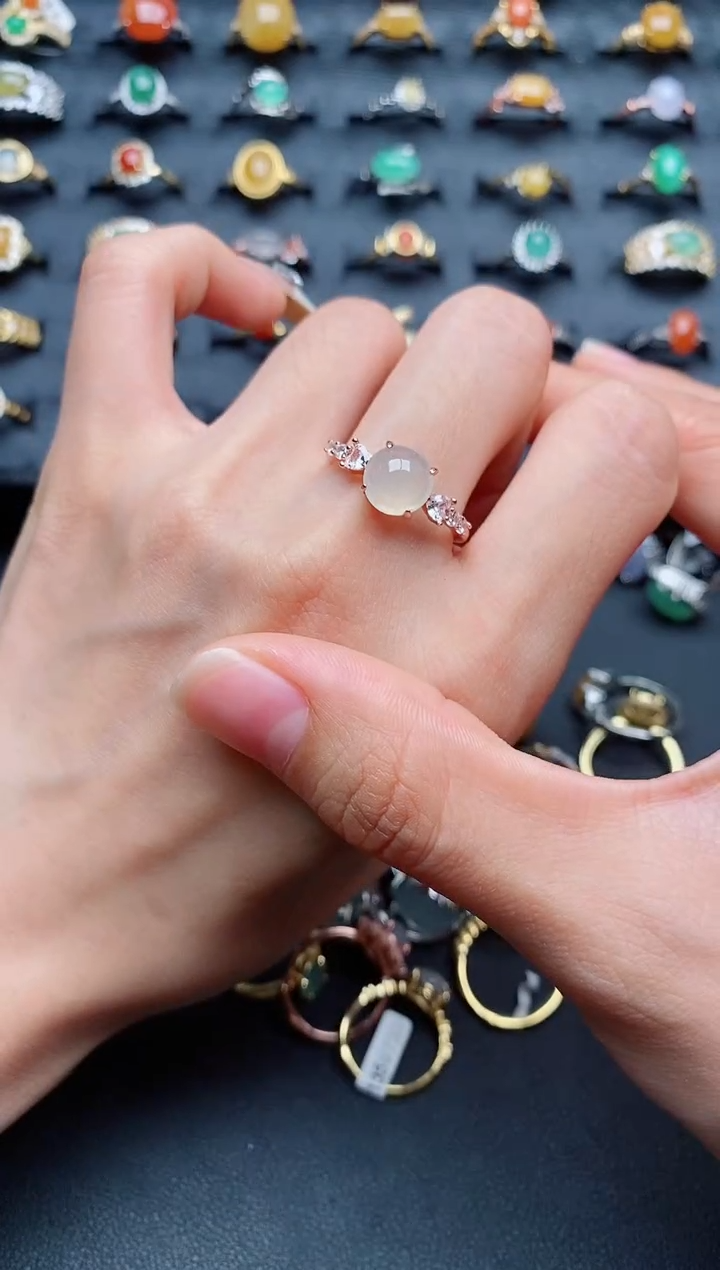 【闪购商品】翡翠戒指银S925镶嵌............