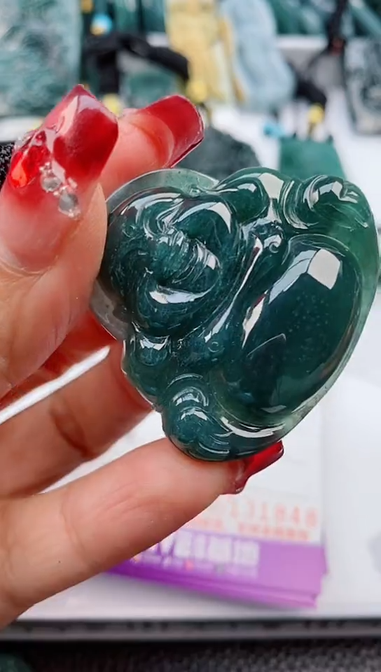 【闪购商品】翡翠颈饰未镶嵌              