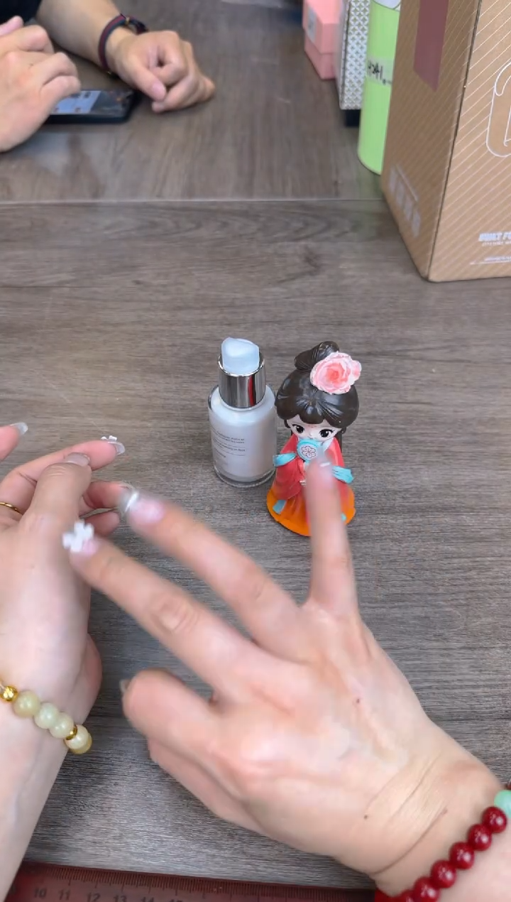 瓷片新号开播漏不停@@WR83