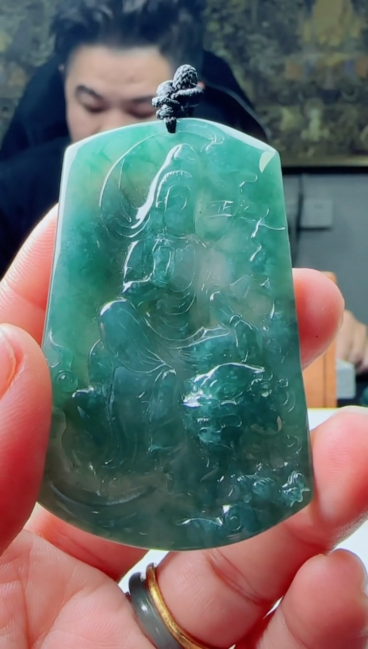 【闪购商品】翡翠颈饰未镶嵌11111111