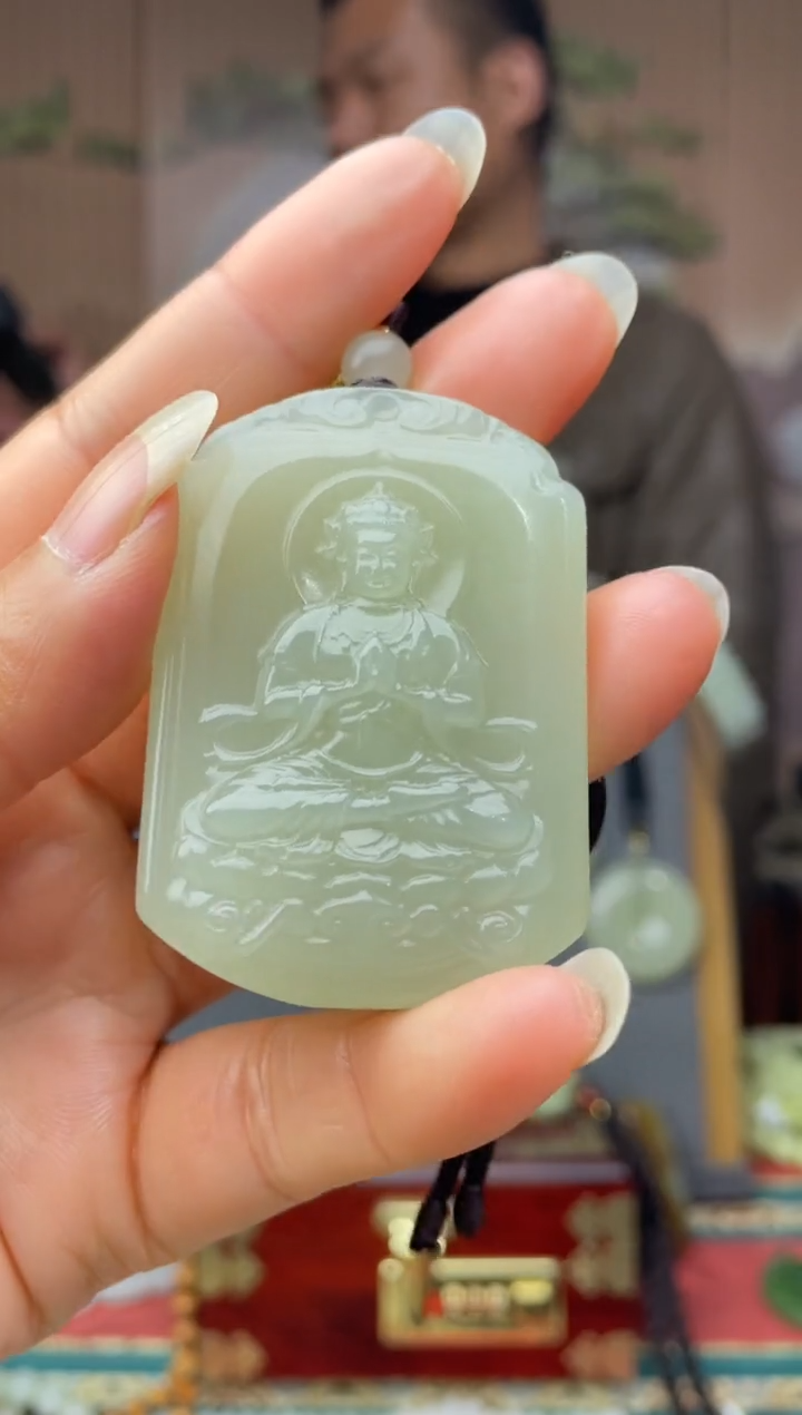 颈饰未镶嵌和田玉拍一发一