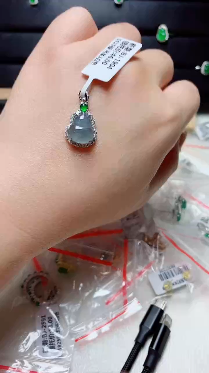 翡翠戒指银S925镶嵌天然翡翠s925银镶嵌