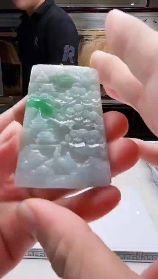 翡翠未镶嵌吊坠(不含链)114