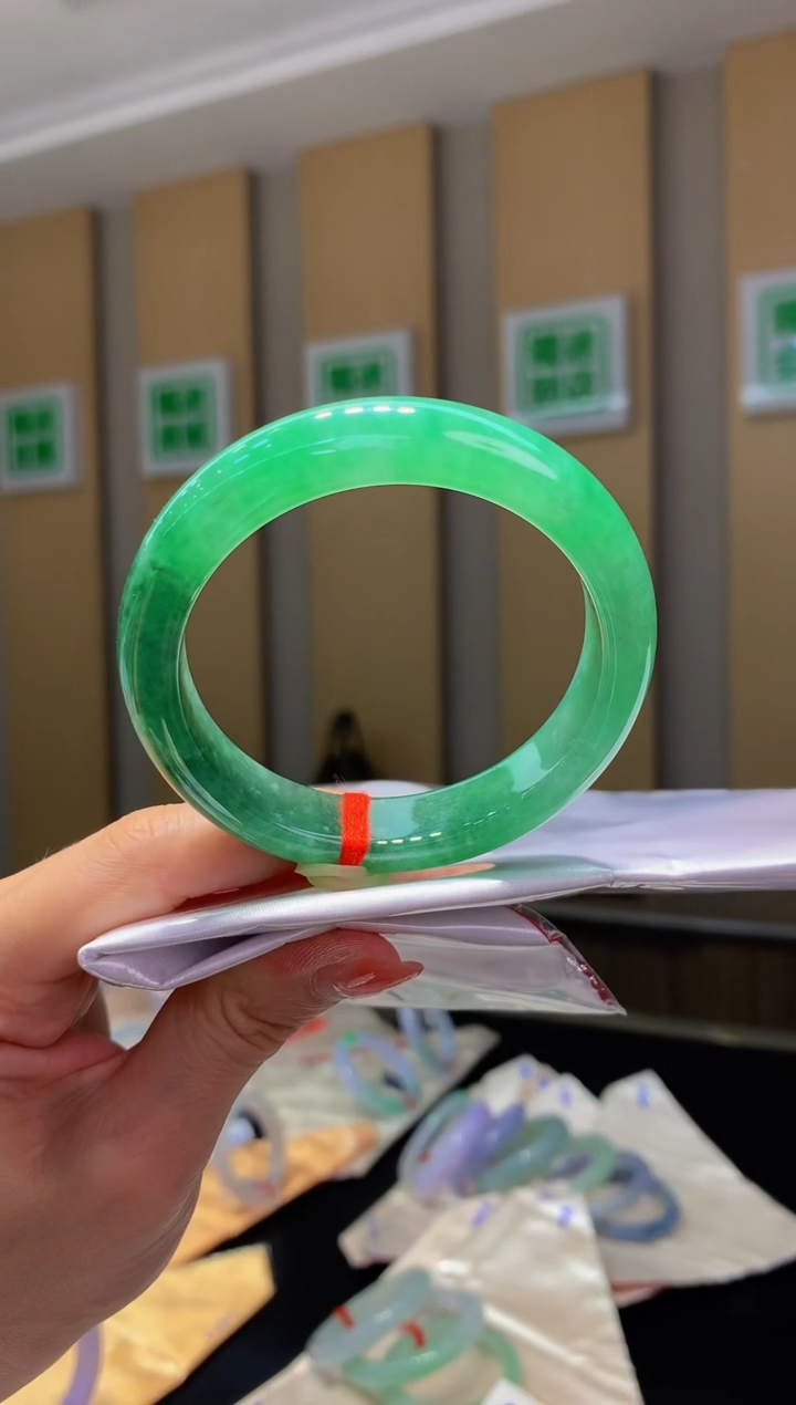 未镶嵌手镯翡翠-XX2 圈口56.4