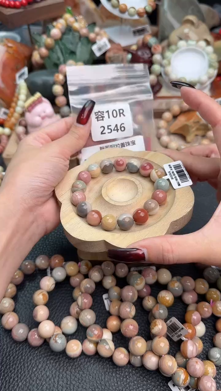 【闪购商品】石英质玉手链未镶嵌10R2546