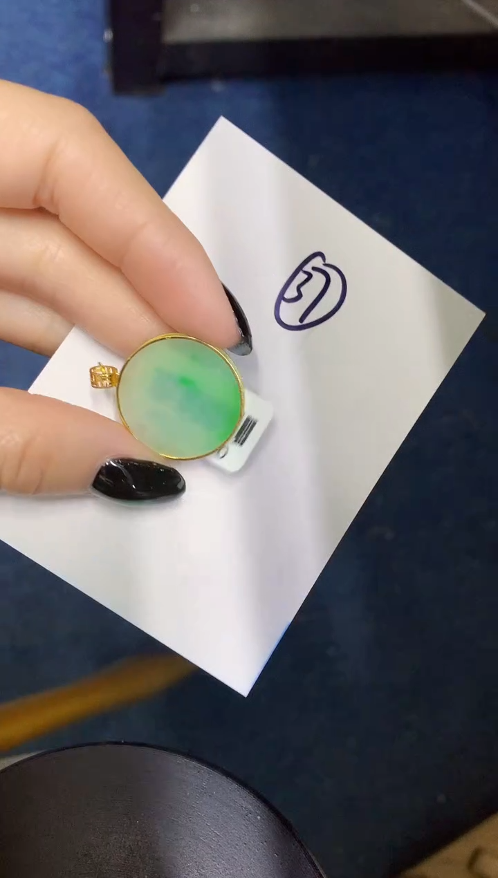 【闪购商品】翡翠颈饰18K金镶嵌00000000000