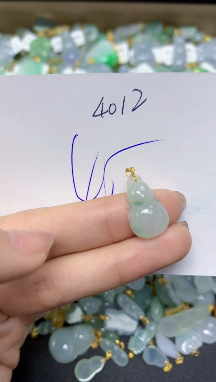 【闪购商品】翡翠颈饰18K金镶嵌天然翡翠A货