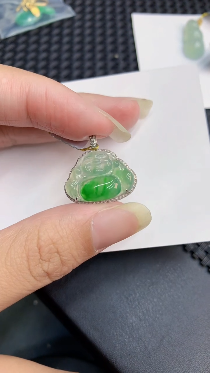 【闪购商品】翡翠颈饰18K金镶嵌           8