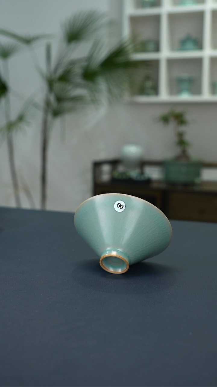 瓷片贵***酒60号斗笠杯简包微瑕    洁