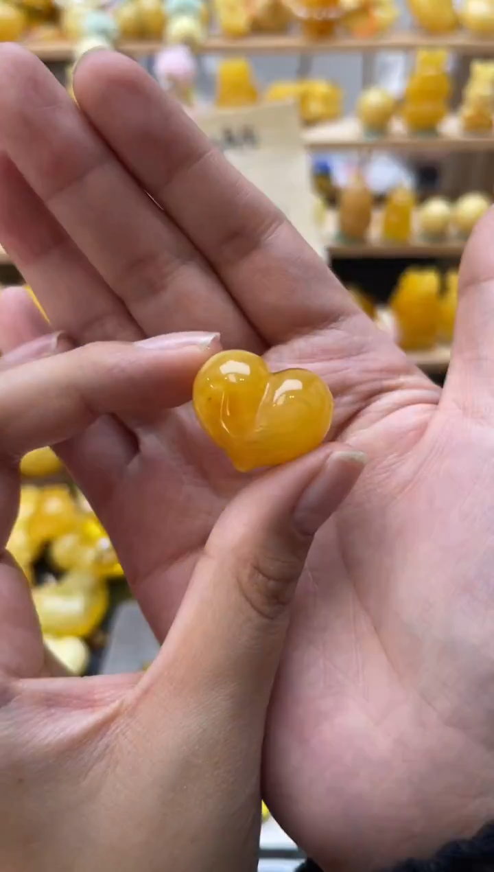 琥珀未镶嵌珠宝奇石067琥珀蜜蜡微瑕