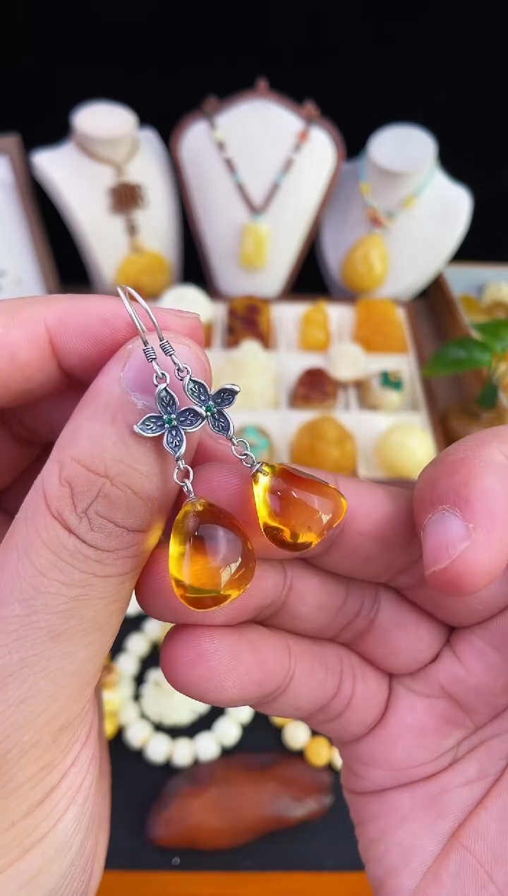 琥珀未镶嵌珠宝奇石柒月