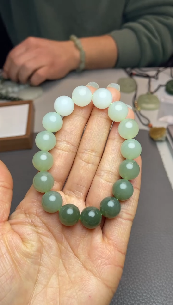 【闪购商品】和田玉颈饰未镶嵌1