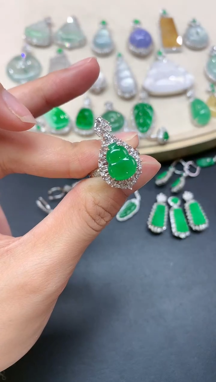 【闪购商品】翡翠18K金镶嵌戒指A140|19800