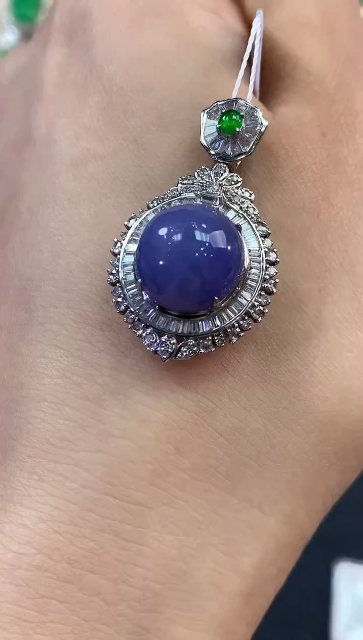 【闪购商品】翡翠吊坠(不含链)18K金镶嵌c107有色差