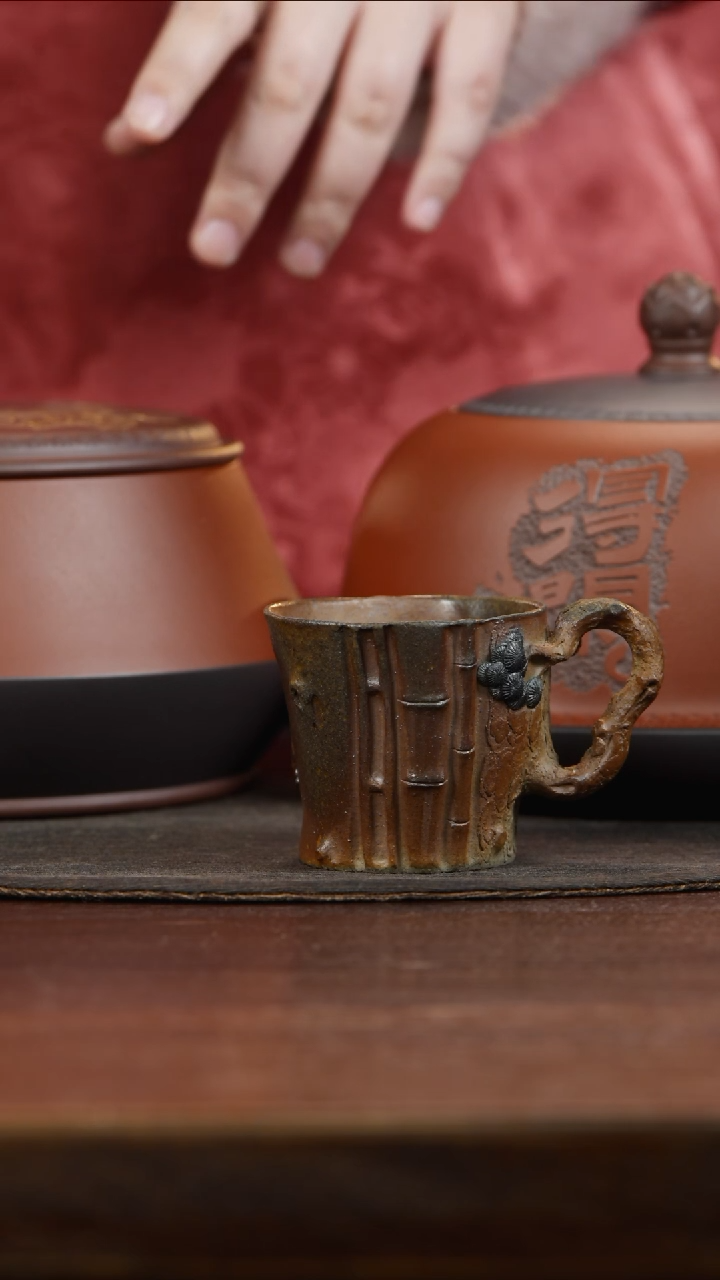 【闪购商品】紫砂茶叶罐青段柴烧岁寒三友带把主人杯