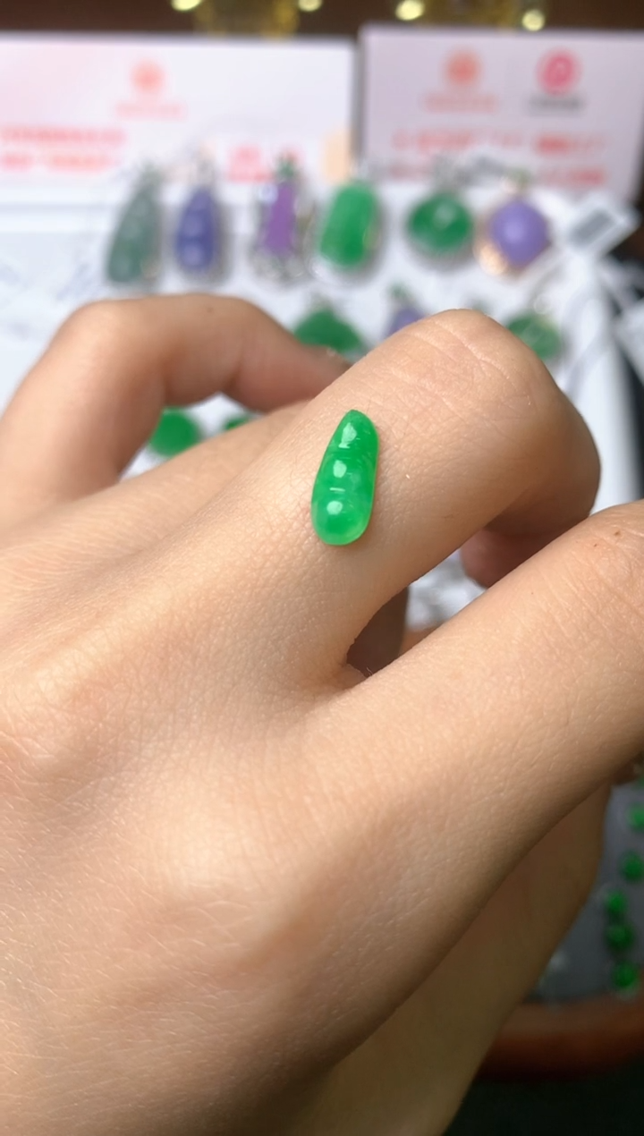 【闪购商品】定制翡翠未镶嵌裸石（镶嵌定制）