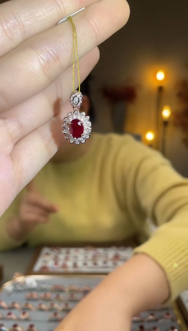 银S925镶嵌颈饰红宝石颈饰