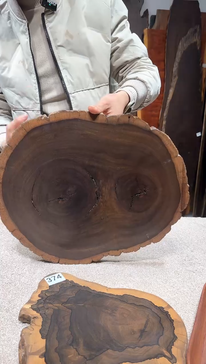 【闪购商品】风车木（黑檀木）尺寸47*40*2.5编号381