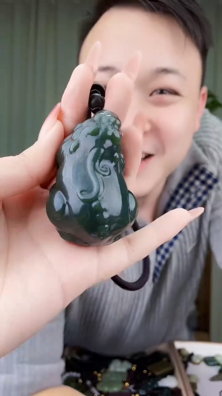 未镶嵌和田玉挂件和田玉拍一发一，多样性发货！