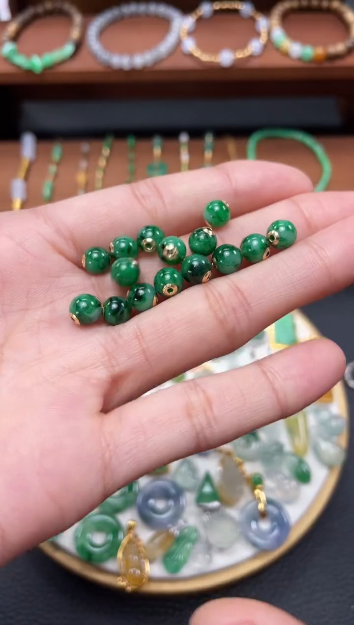 【闪购商品】翡翠吊坠(不含链)18K金镶嵌一个  625