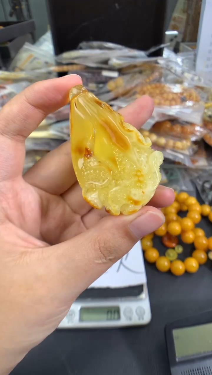 蜜蜡未镶嵌珠宝奇石1