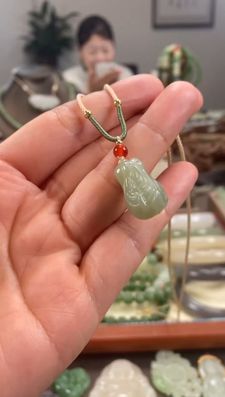 【闪购商品】和田玉颈饰未镶嵌白菜吊坠