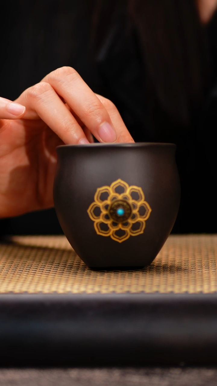 6小鱼高黑料六字转运杯