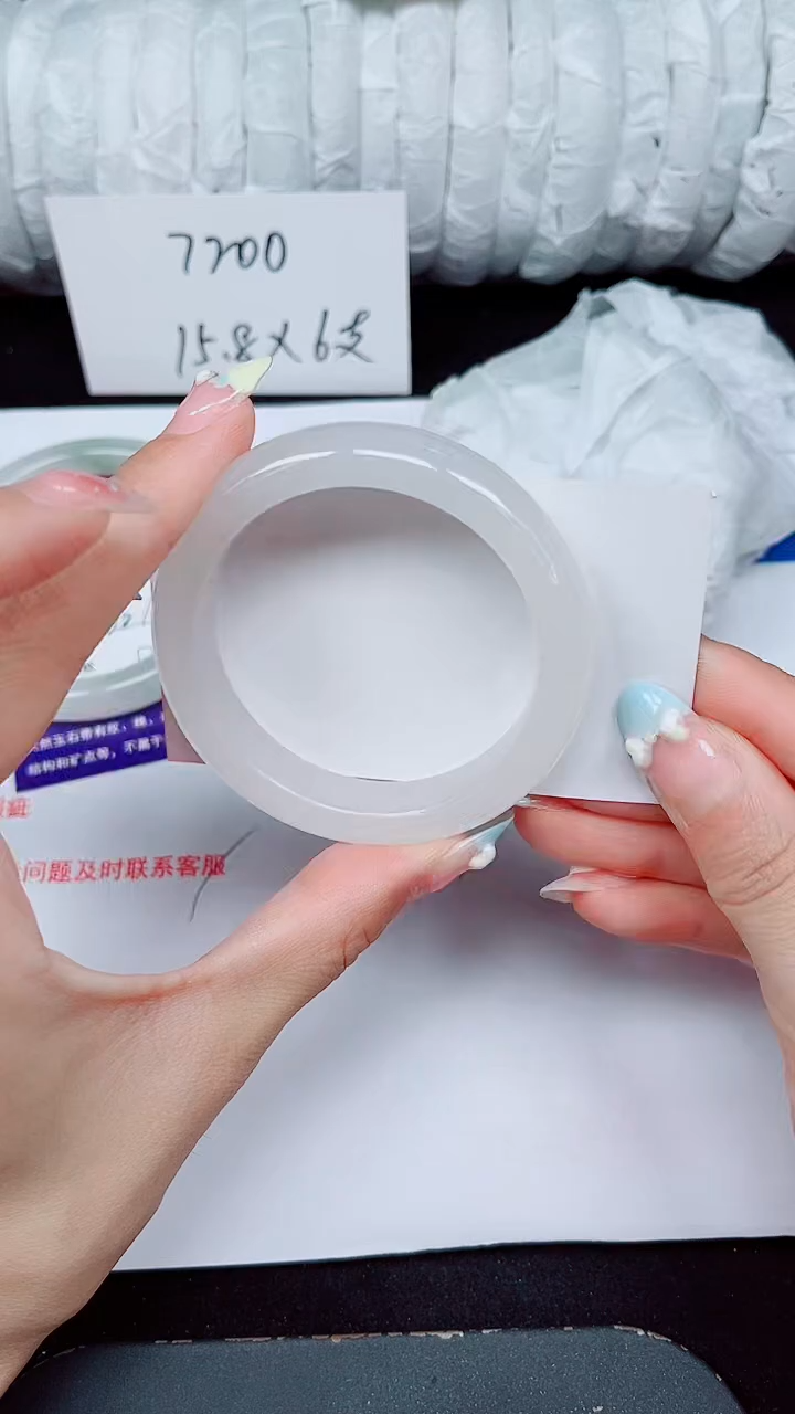 未镶嵌手镯石英质玉151-52/53