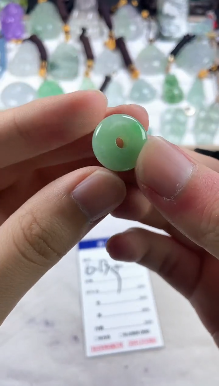 翡翠未镶嵌颈饰翡翠未镶嵌颈饰高端甄选（一物一图）3