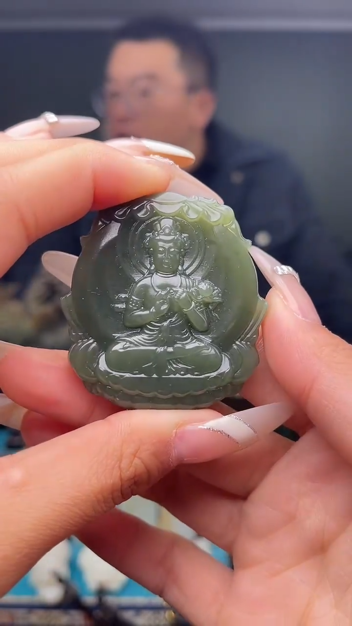 未镶嵌和田玉挂件1