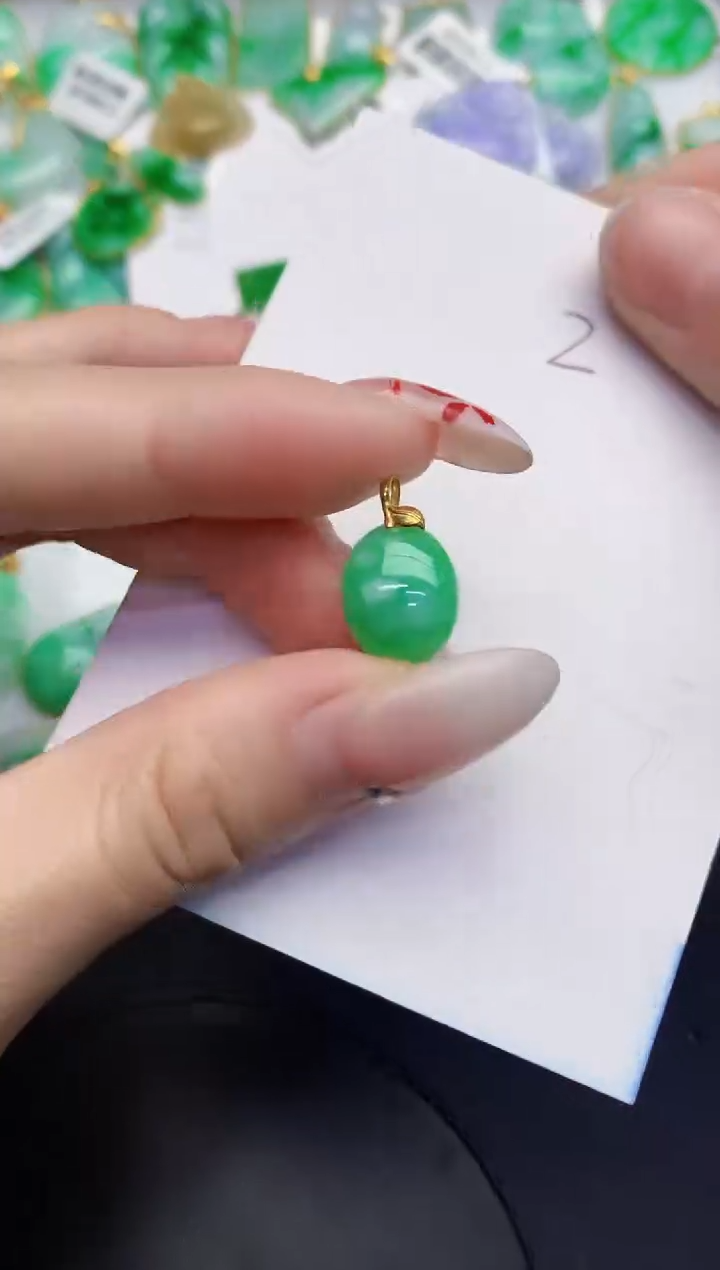 【闪购商品】翡翠颈饰18K金镶嵌000000000000