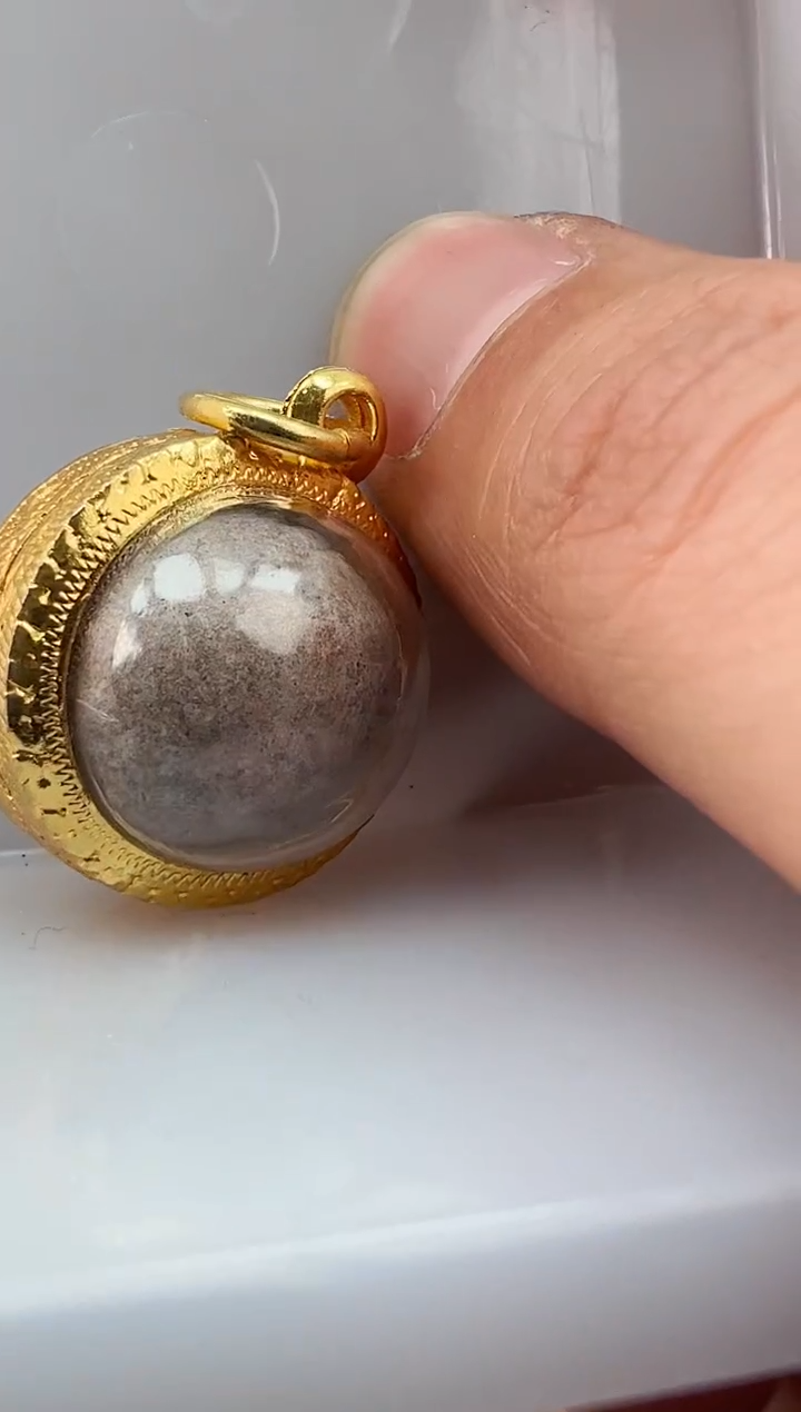 【闪购商品】树脂制品【 肖钟出品 】