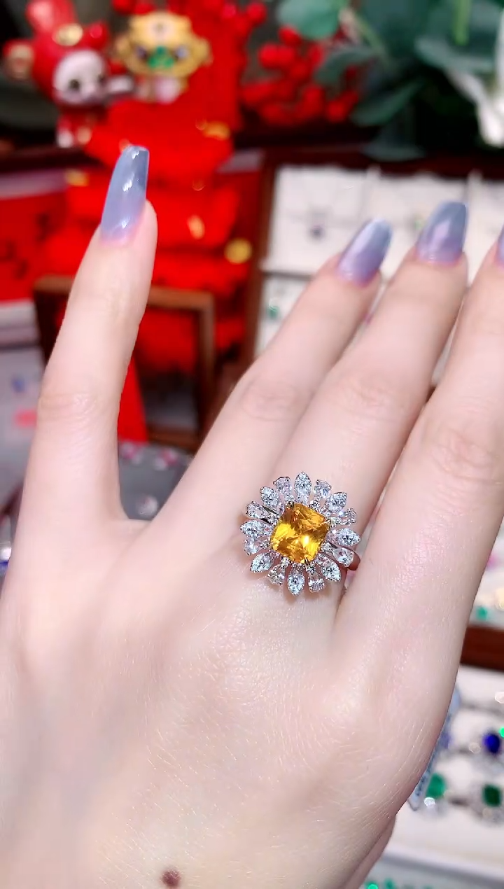 【闪购商品】彩色蓝宝石戒指18K金镶嵌1.89ct/天然宝石/七天无理由