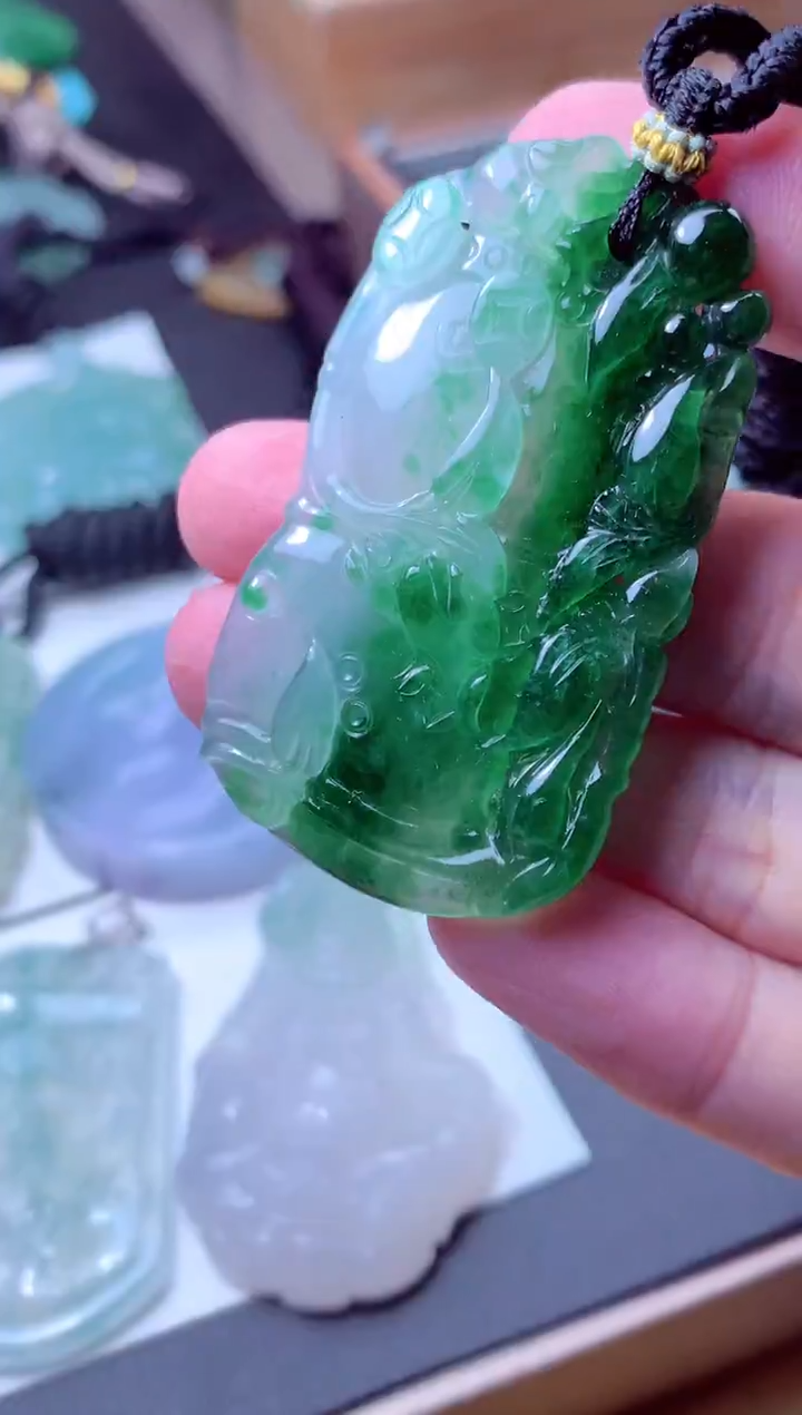 颈饰未镶嵌翡翠天然A货翡翠