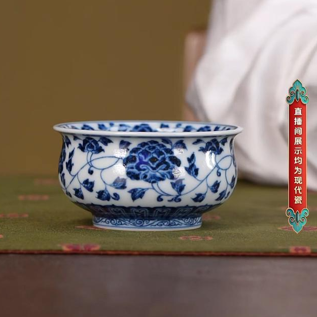 【小乔赏瓷】司陶坊柴窑青花满工团花炉式杯stf223