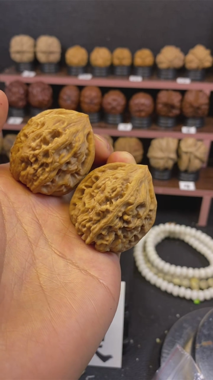 桃核把件升*巴哈哈哈哈哈