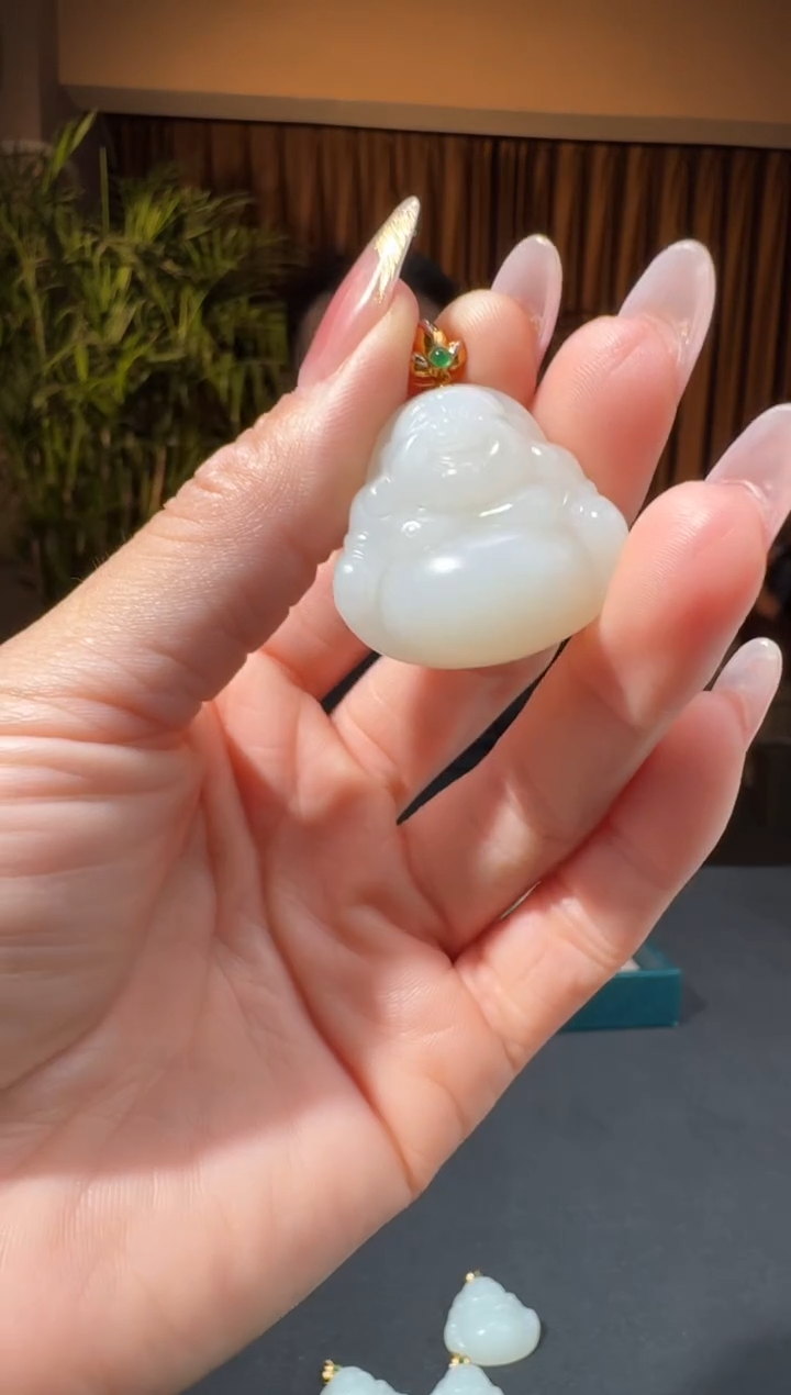 和田玉18K金镶嵌颈饰45冯总5.31多样性拍一发一