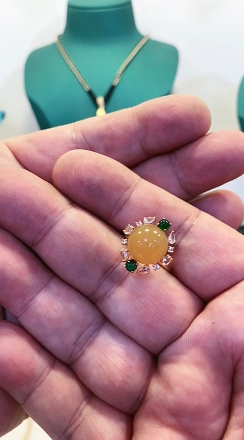 【闪购商品】欧泊戒指18K金镶嵌多样性发其一25011314