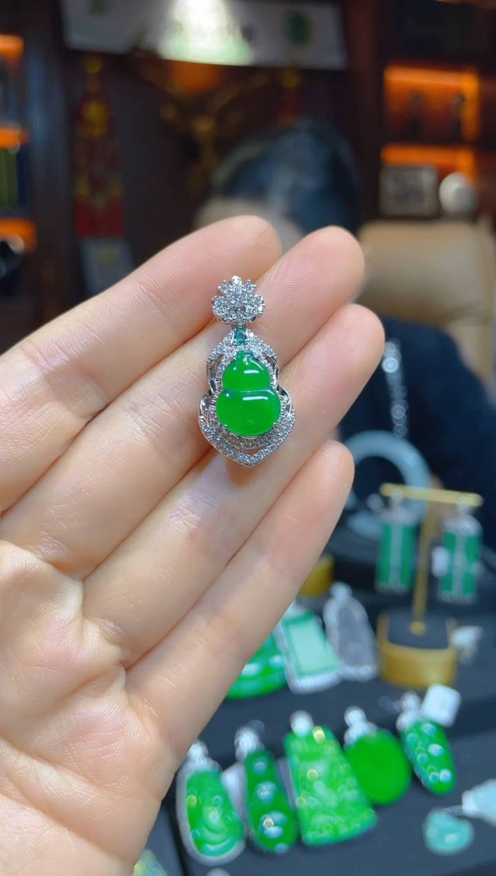 【闪购商品】翡翠颈饰未镶嵌119304天然A货翡翠葫芦吊坠