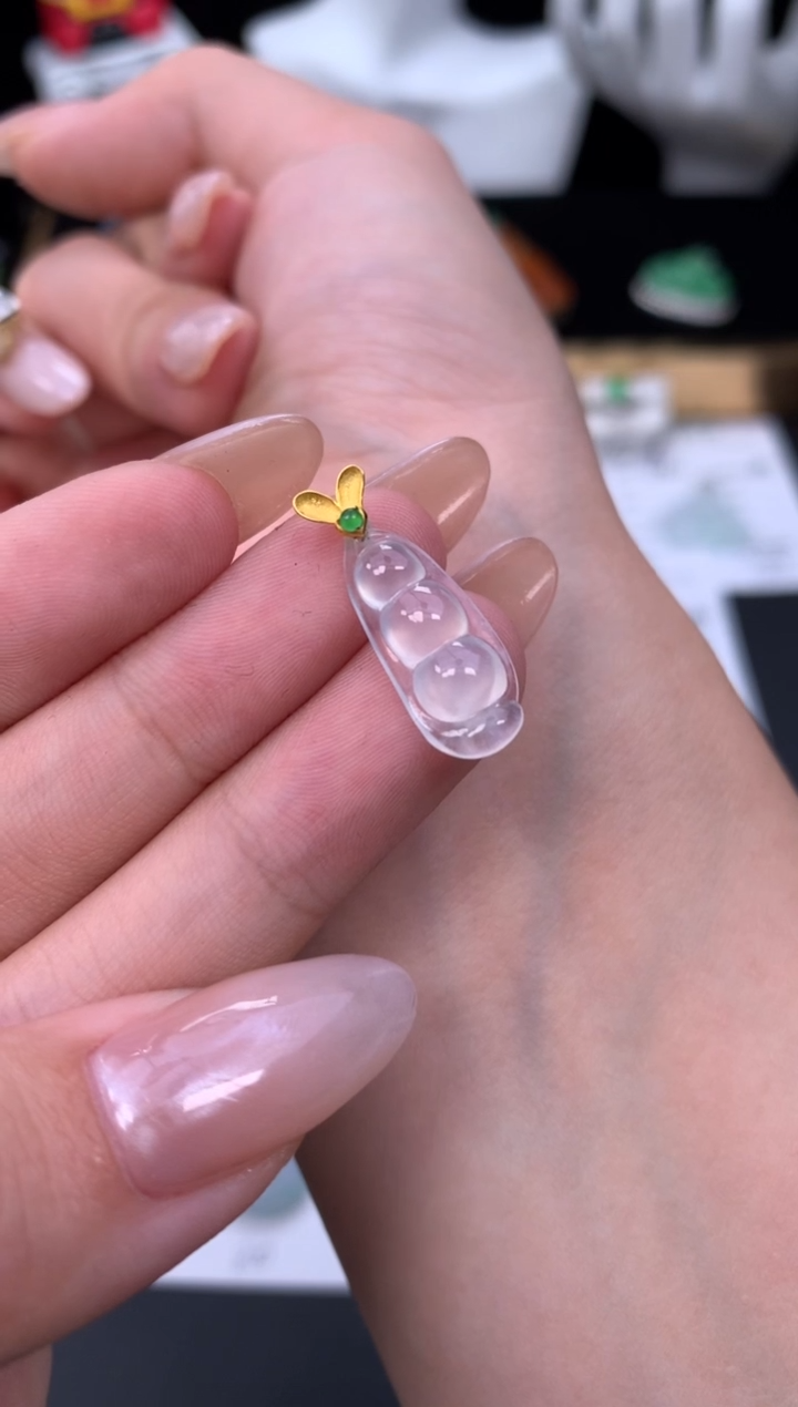 18K金镶嵌摆件翡翠48小时鉴赏期 退货不扣服务费