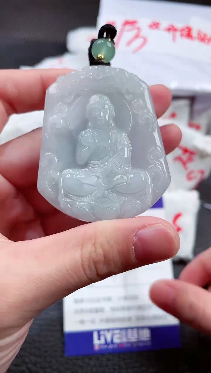 【闪购商品】翡翠未镶嵌颈饰00002951