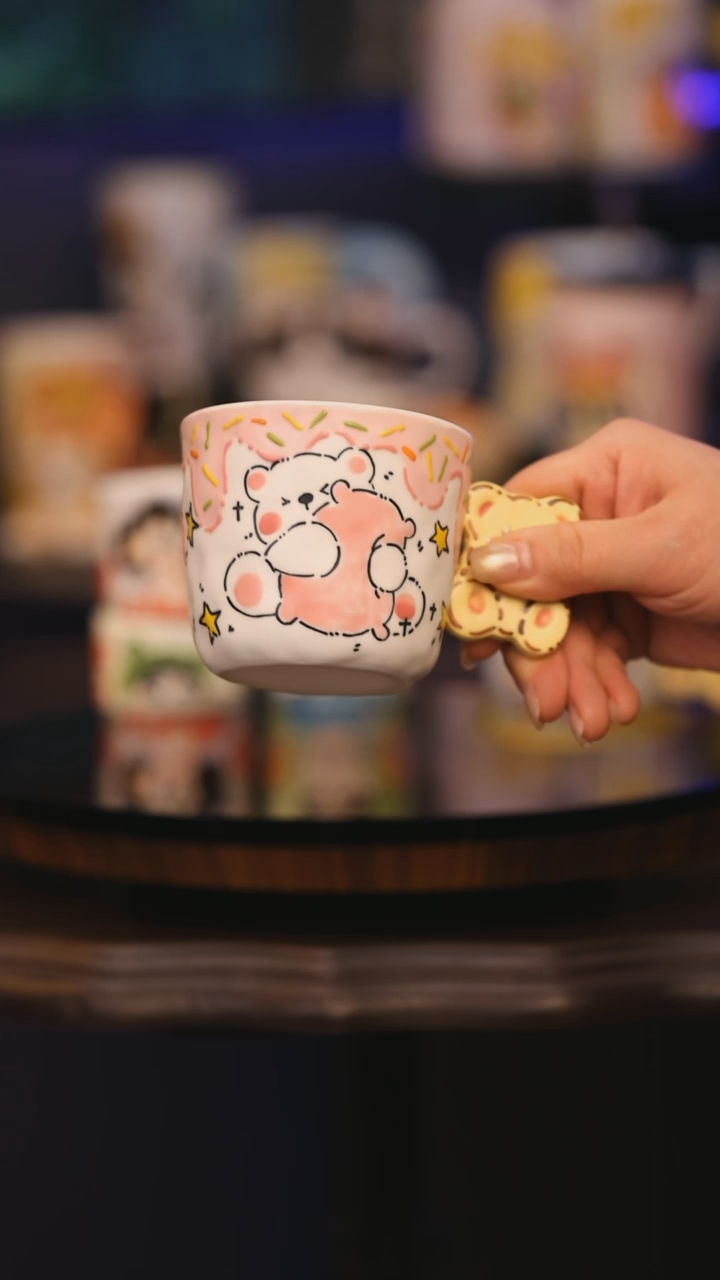 【闪购商品】摆件景德镇釉下彩绘设计师款式陶瓷