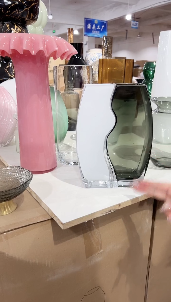 【闪购商品】玻璃XX-花伴你花瓶微瑕-CWCJ8