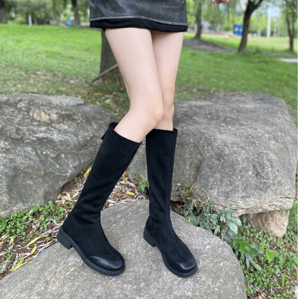 时尚黑色加绒保暖秋冬长靴女鞋百搭女靴时装靴2025新款骑士靴2570